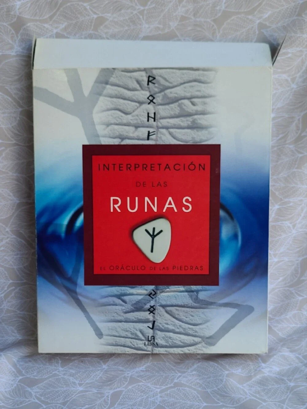 Rune Divination Set Interpretación de las Runas Stones & Book (Spanish Book)